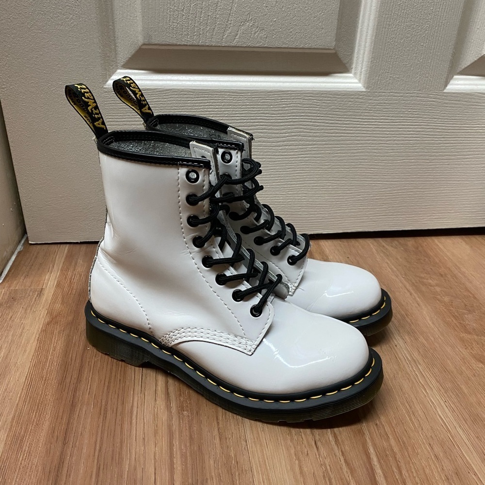 Dr. Martens Women’s Patent Leather Boots Bundle 1460 And Zavala Sizes 8 And 7 - Picture 4 of 10